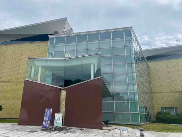 新潟市新津美術館
