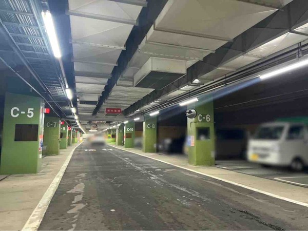 新潟市西堀地下駐車場
