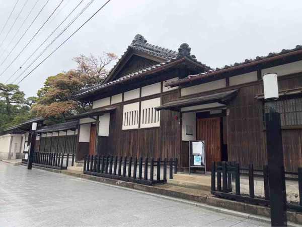 908522ba