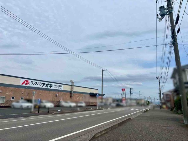クスリのアオキ かめだ三條岡店