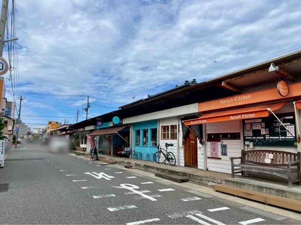 沼垂テラス朝市