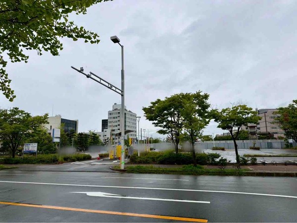 新潟市役所分館付属駐車場
