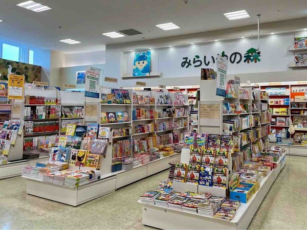 未来屋書店 新潟亀田インター店