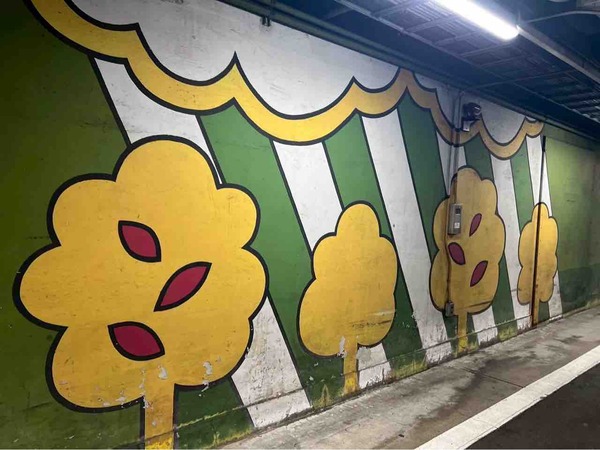 西堀地下駐車場 壁画