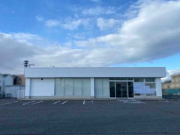 ハチトラ 竹尾店