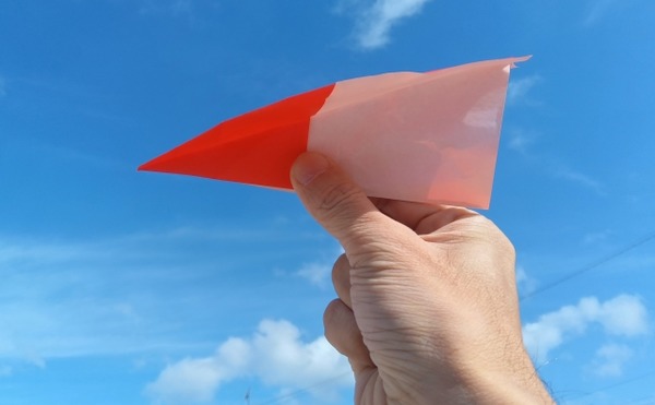 能登半島地震応援企画 紙ヒコーキ大会