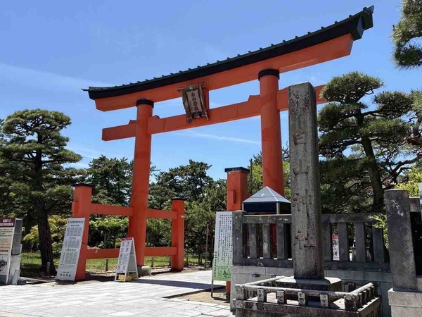 白山神社