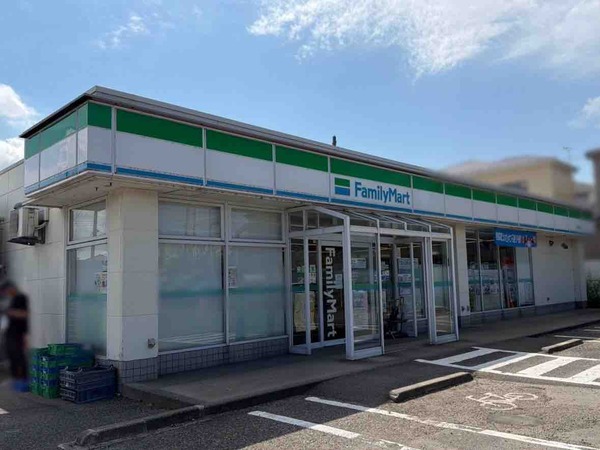 ファミリーマート 新潟善久店(Family Mart)