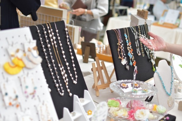 まっすぐ原色推し