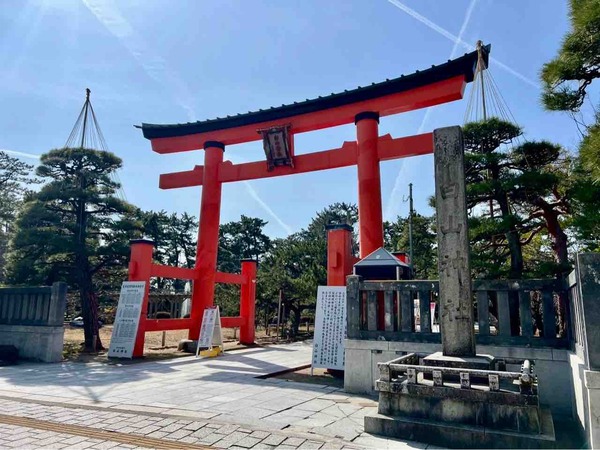 白山神社