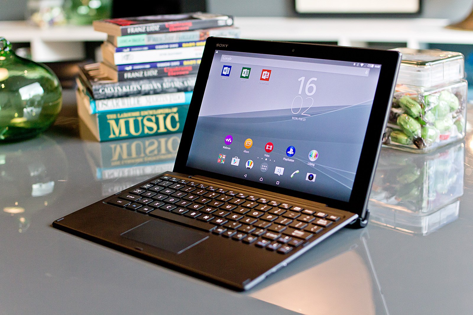 「Xperia Z4 Tablet」ついに発売！気になる発熱は？レビューまとめ : IT速報