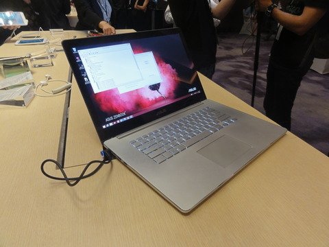 【画像】ASUSの新型ノートPCがクソカッコいいと俺の中で話題