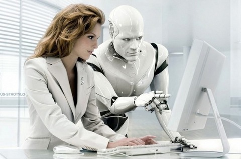 人間の管理職よりロボットの下の方が快適に働けるらしい。なんでだと思う？