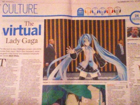 ニュージーランドの新聞一面に初音ミクさんが「The virtual Lady Gaga」と紹介される！