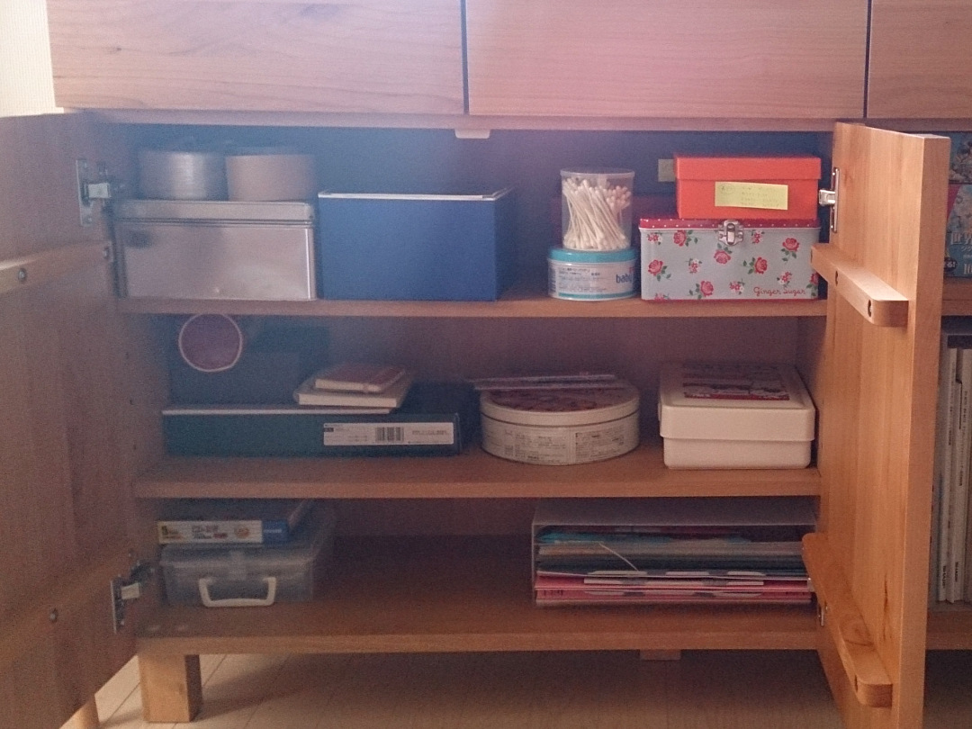 リビング収納うまく使えてる ラクしてすっきり整う引き出し 開き戸収納のコツ4つ いつでも Home Powered By ライブドアブログ