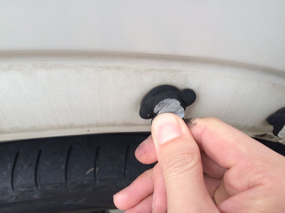 コーキング剤を剥がす 物理的攻撃にて Garage Wat Music