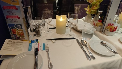 綺麗なテーブルです