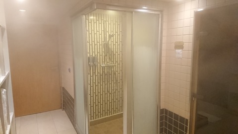 シャワーブース