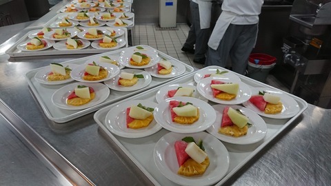 DSCPDC_0002_BURST20180614113447388_COVER