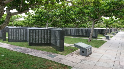 数え切れない名前が