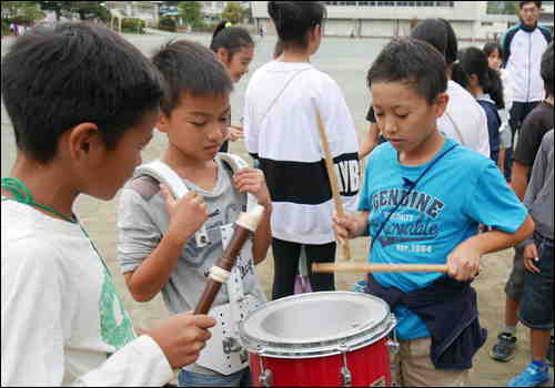 鼓笛隊の引継ぎ 校長日記 生き生き五日市小