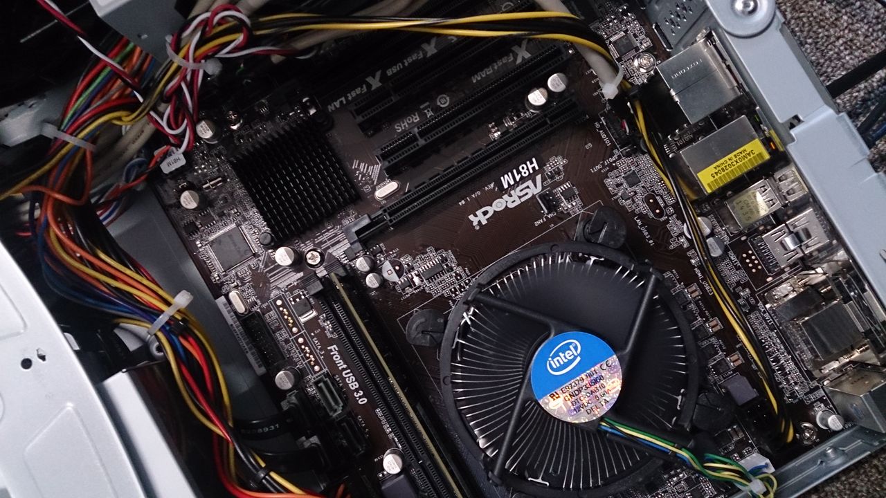 Fedora] ネットがつながらない [イーサネットが無い] : -ε-いつかのブログ-з-