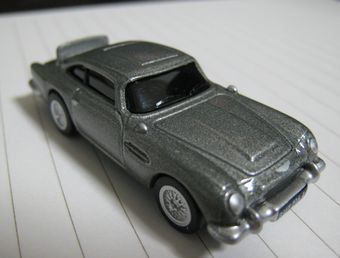 007 Aston Martin DB5_2