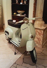 スペイン村 vespa