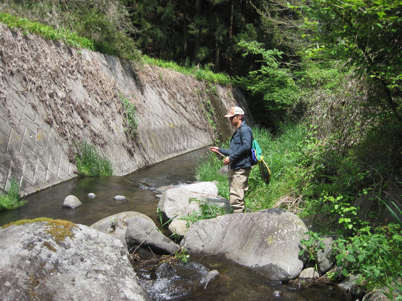 東吾妻村の渓流を気ままに探釣 13 5 13 Flyfishing Plus ヤマメ イワナの宝庫探し 東吾妻村の渓流を気ままに探釣 13 5 13 Flyfishing Plus ヤマメ イワナの宝庫探し