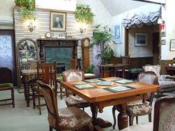 賢治の館