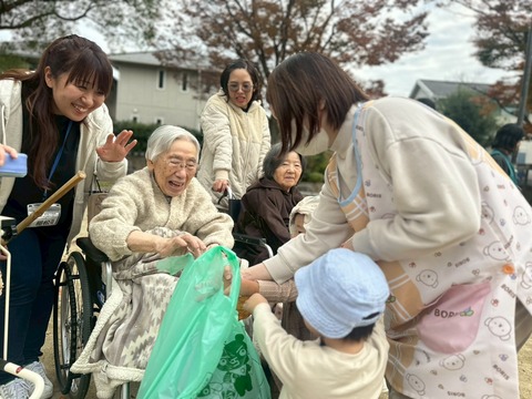 LINE_ALBUM_11月　まち美化_251120_10