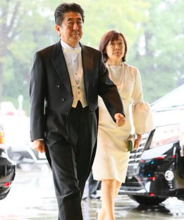 注目人物】安倍昭恵夫人、「天皇陛下・即位の儀式」で目を疑う