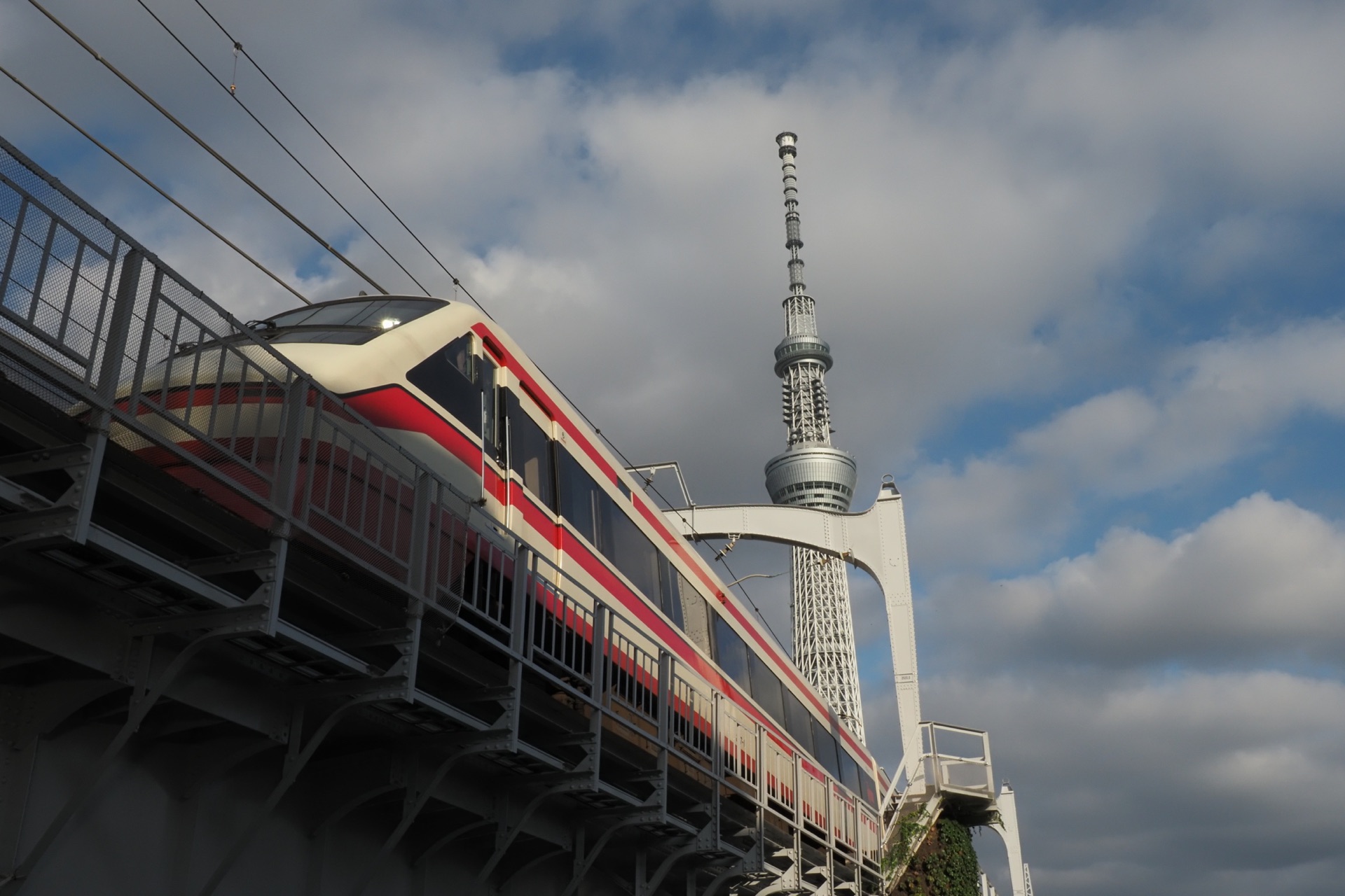 スカイ ツリー 100 均 スカイ ツリー お 土産 キーホルダー