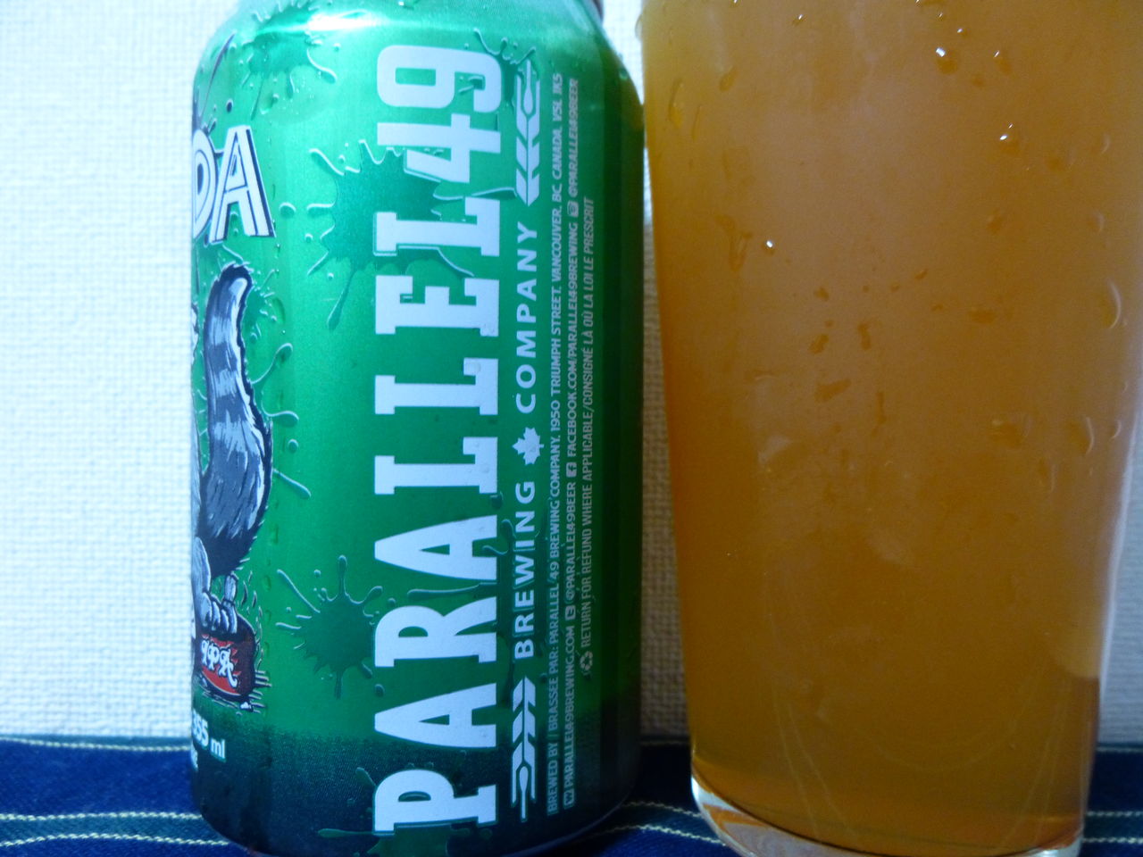 ｎｏ ３３９１ パラレル49 トラッシュパンダ カナダ イワナの散歩