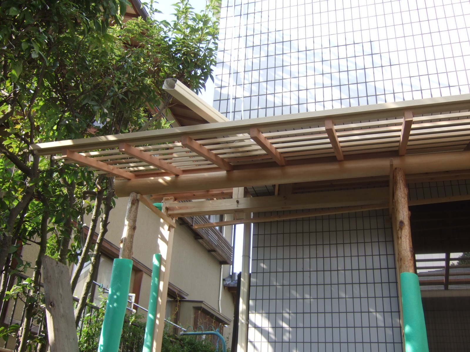 垂木と小舞の取付け 岩 崎 建 築 研 究 室 日 誌