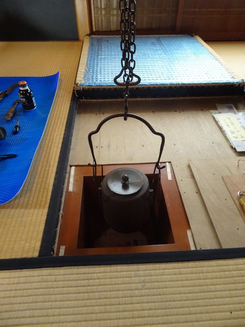 釜蛭釘の打ち直し 岩 崎 建 築 研 究 室 日 誌