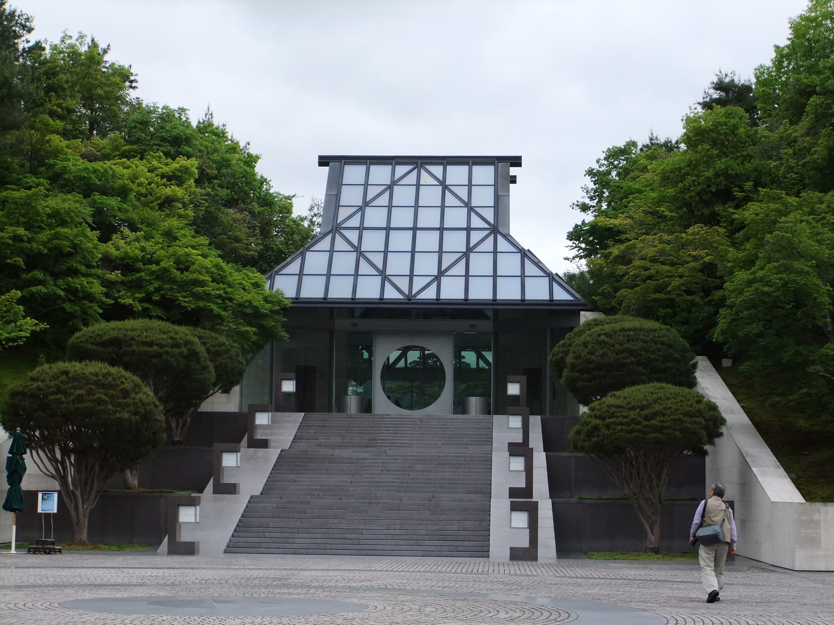 ミホミュージアム長沢芦雪展 岩 崎 建 築 研 究 室 日 誌