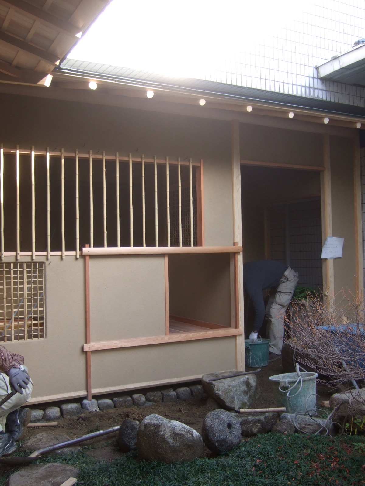 石の据え付け 岩 崎 建 築 研 究 室 日 誌