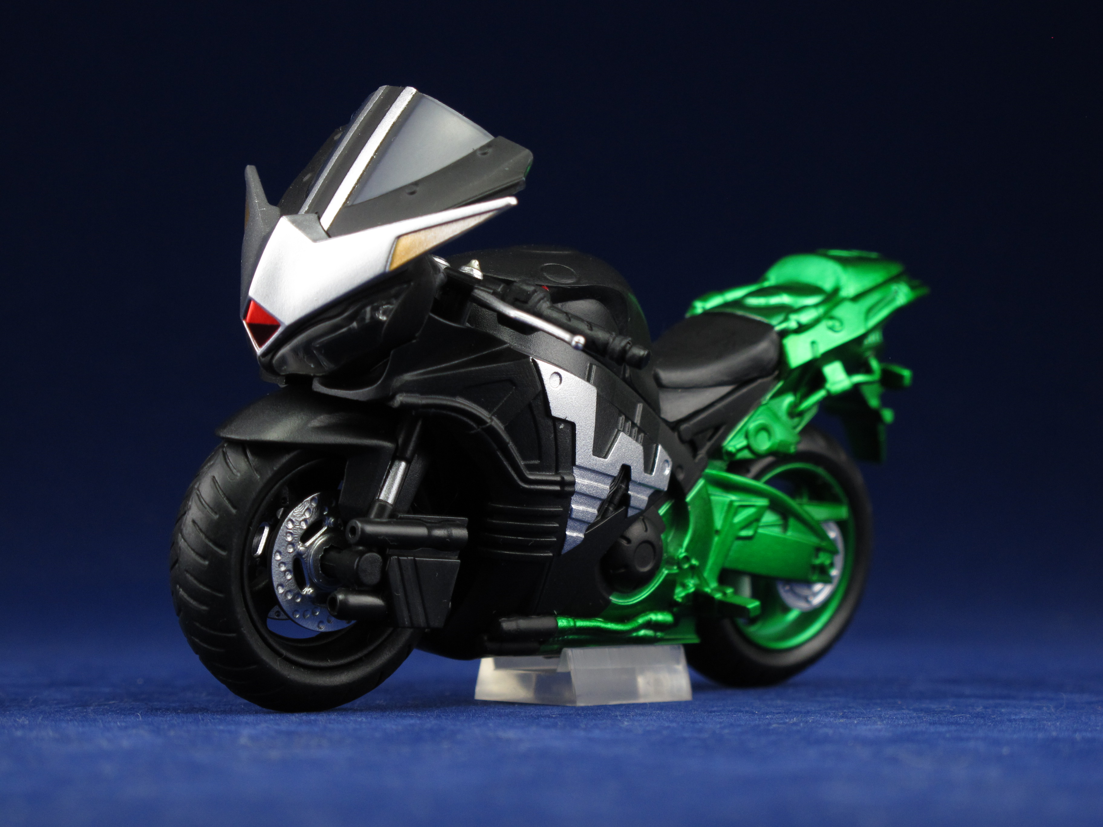 バンプレスト R/D(REAL DEFORM)仮面ライダーW マシンハードボイルダーレビュー : イザヨイホビーラック