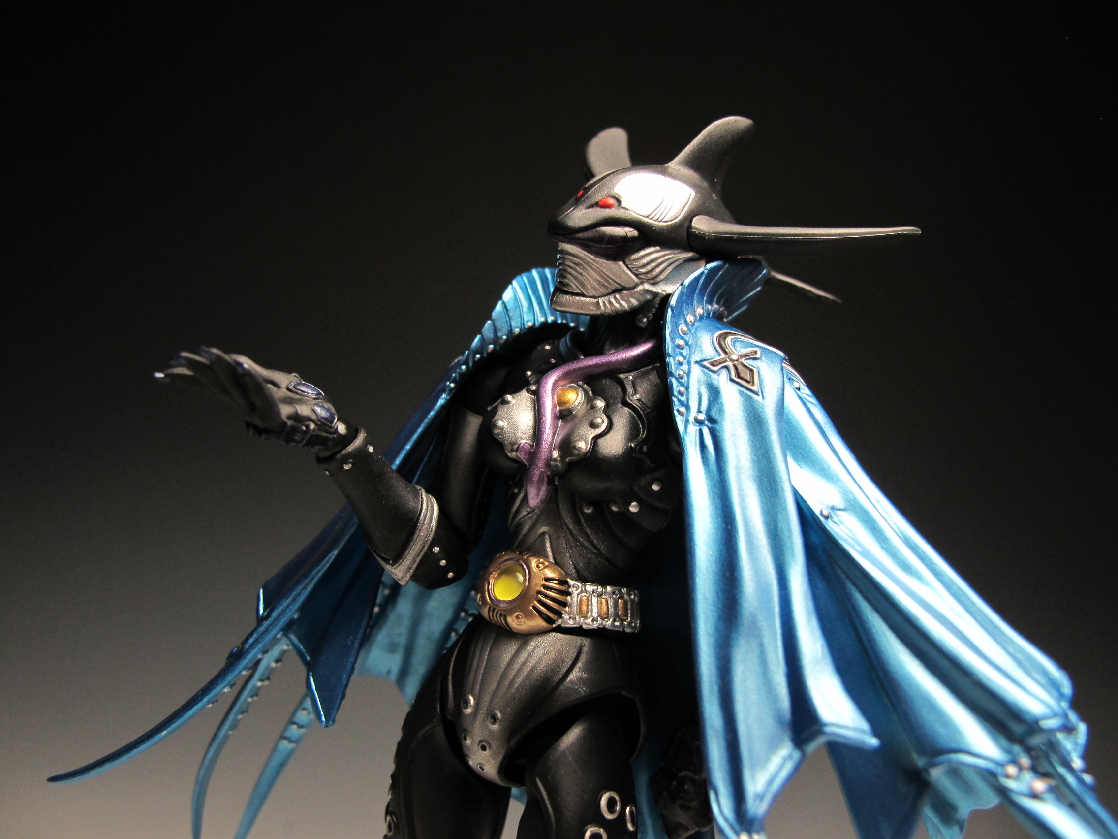 Amazon.co.jp: 魂ウェブ商店限定 S.H.フィギュアーツ グリード