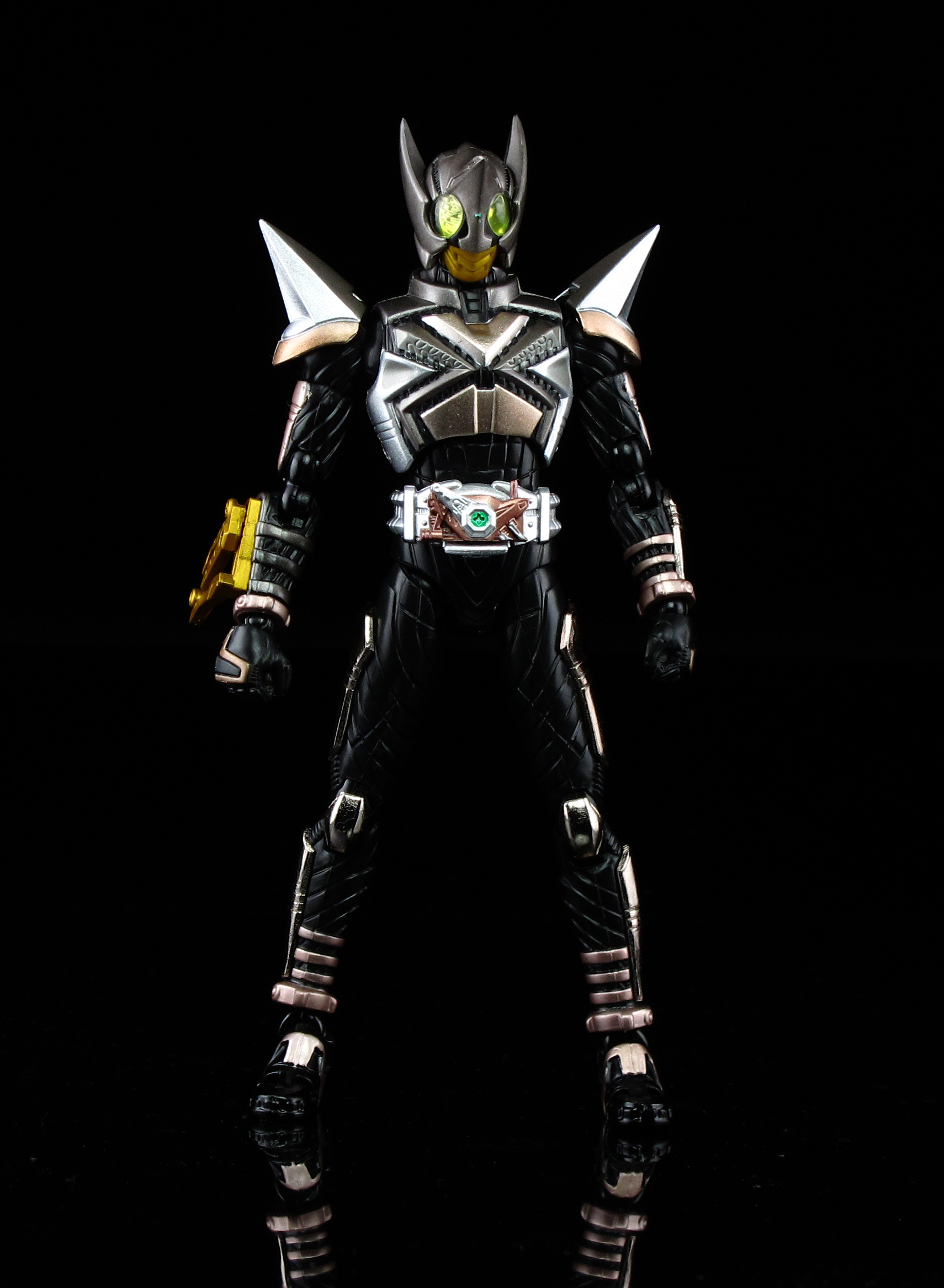 バンダイ S H フィギュアーツ パンチホッパー レビュー イザヨイホビーラック