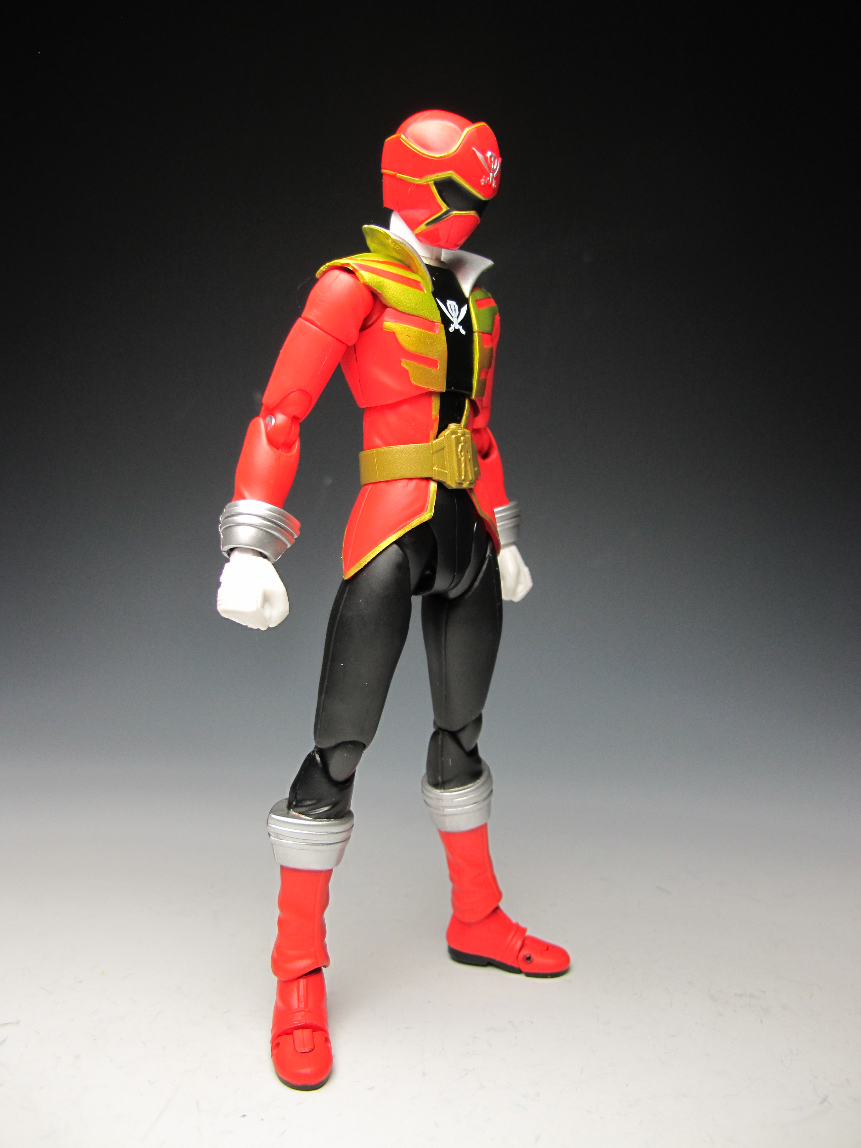 海賊戦隊ゴーカイジャー ゴーカイレッド コスプレ用マスク 塗装