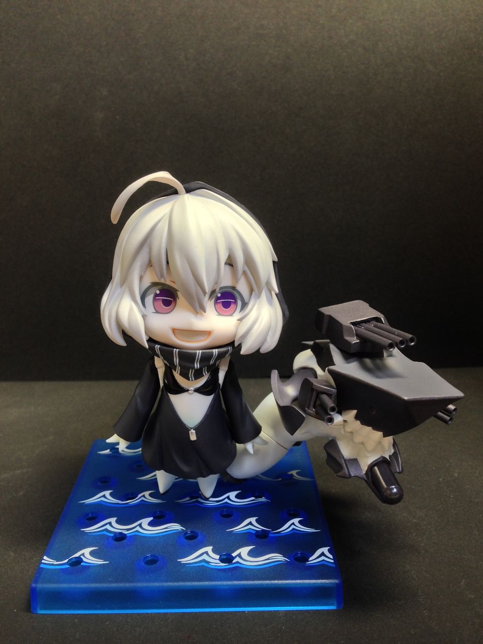 ねんどろいど 「戦艦レ級」 : 創造の想像 ねんどろいど 「戦艦レ級」 : 創造の想像