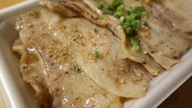 今度は豚カルビ弁当 ざんまい 湘南台 海から離れた湘南より