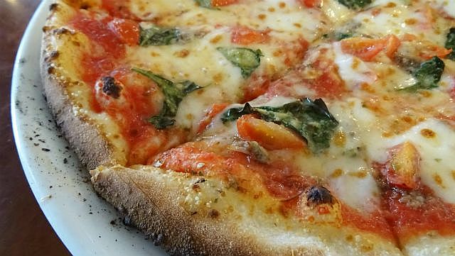 ブランチ マカロニ市場 藤沢店 大庭 海から離れた湘南より
