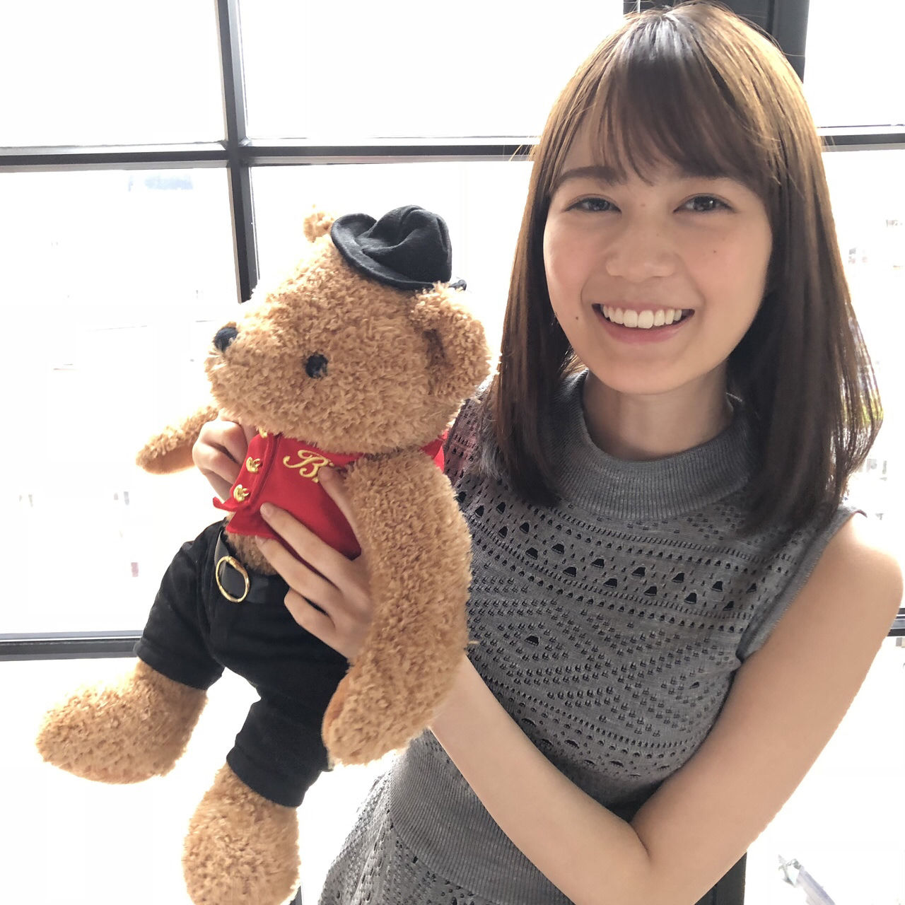 乃木坂46 くまのぬいぐるみを持ついくちゃんかわいい 日向坂ちゃんねる 乃木坂46 くまのぬいぐるみを持ついくちゃんかわいい 日向坂ちゃんねる