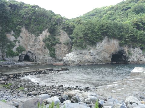 ダイビングポイント 磯遊び 穴切湾 伊豆熱川 伊豆移住生活 マンションで田舎暮らし