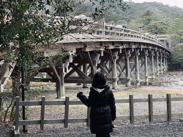 74E56C59-1E72-48B6-A719-D2A26560EA99