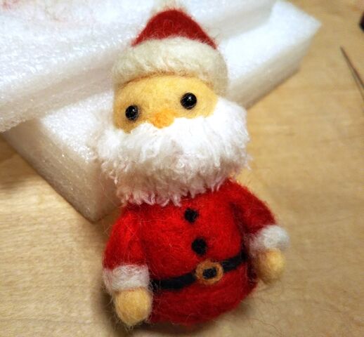 羊毛フェルトでクリスマス2021~サンタクロースを作ろう! : 出来たを お買い得セール開催中 ネベチャン様 クリスマス 羊毛フェルト おもちゃ/人形