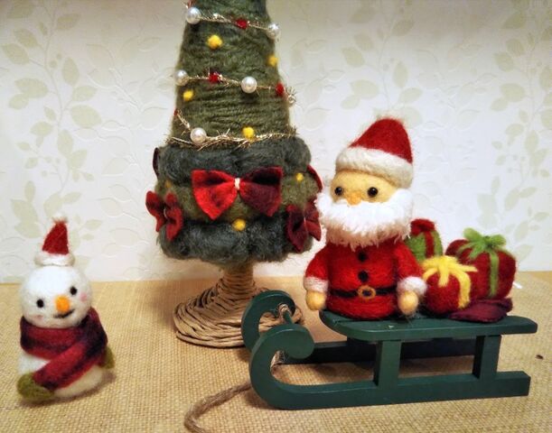 羊毛フェルトでクリスマス2021~サンタクロースを作ろう! : 出来たを お買い得セール開催中 ネベチャン様 クリスマス 羊毛フェルト おもちゃ/人形